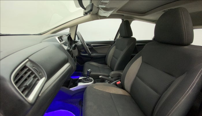 2017 Honda WR-V 1.5L I-DTEC VX MT, Diesel, Manual, 1,46,259 km, Right Side Front Door Cabin