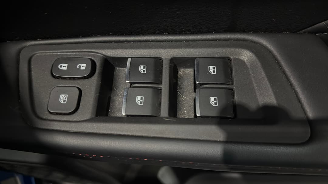 2024 Jac T9 Haven (4x4), Automatic, 21947 km, Drivers Side Door Panel Controls