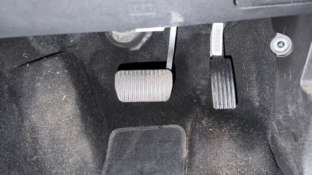 2024 Jac T9 Haven (4x4), Automatic, 21947 km, Pedals and Footmat