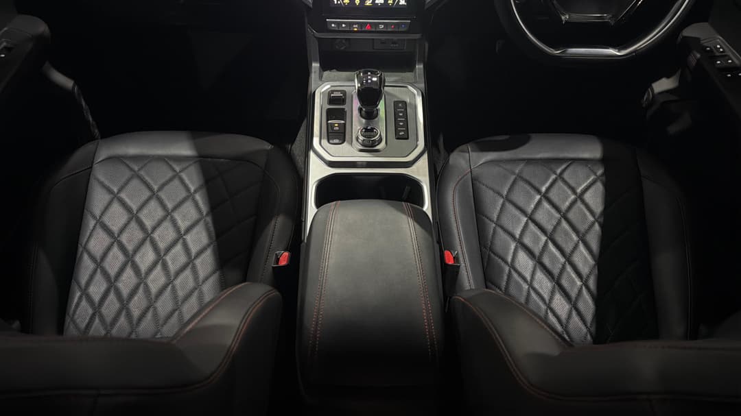 2024 Jac T9 Haven (4x4), Automatic, 21947 km, Center Console