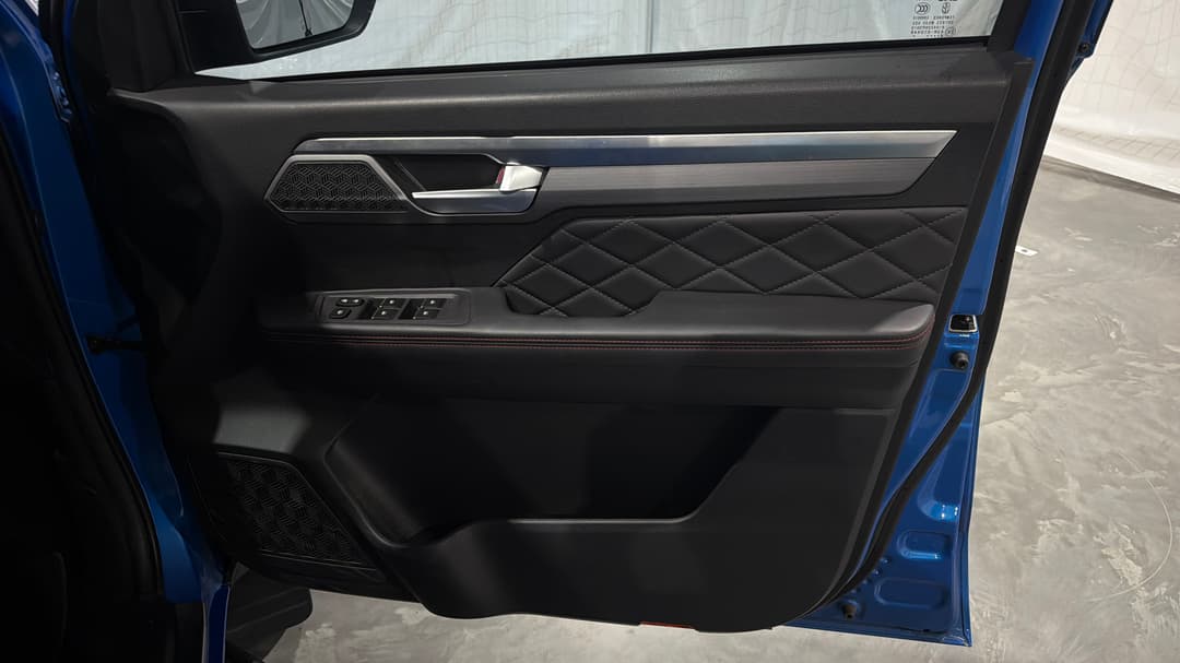 2024 Jac T9 Haven (4x4), Automatic, 21947 km, Speaker View