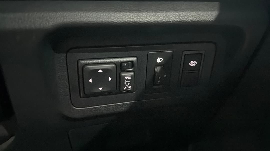 2024 Jac T9 Haven (4x4), Automatic, 21947 km, Utility Switches/Buttons