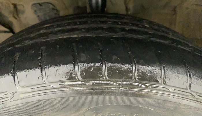 2020 KIA SELTOS HTK PLUS AT 1.5 DIESEL, Diesel, Automatic, 82,433 km, Left Front Tyre Tread
