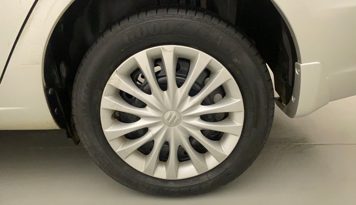 2015 Maruti Ciaz VXI+, Petrol, Manual, 34,355 km, Left Rear Wheel