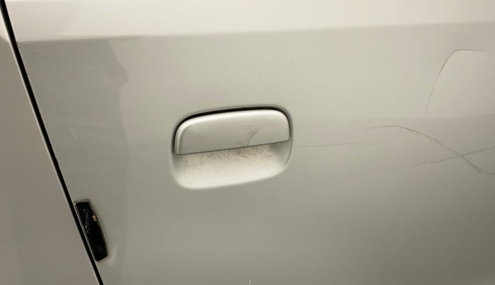 2013 Maruti Wagon R Stingray VXI, CNG, Manual, 1,16,914 km, Right rear door - Door handle has minor damage