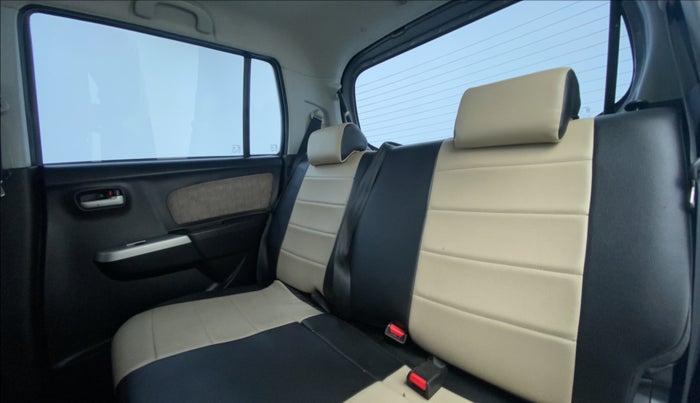 2015 Maruti Wagon R 1.0 VXI, Petrol, Manual, 66,475 km, Right Side Rear Door Cabin