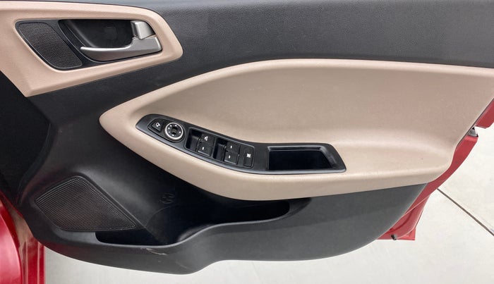2017 Hyundai Elite i20 ASTA 1.2, Petrol, Manual, 61,766 km, Driver Side Door Panels Control