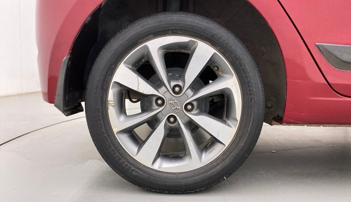 2017 Hyundai Elite i20 ASTA 1.2, Petrol, Manual, 61,766 km, Right Rear Wheel