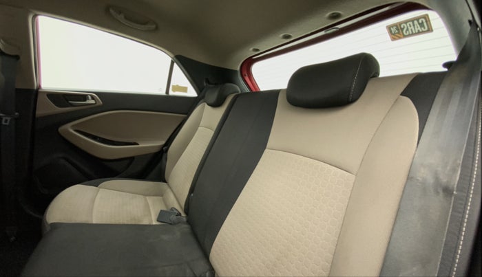 2017 Hyundai Elite i20 ASTA 1.2, Petrol, Manual, 61,766 km, Right Side Rear Door Cabin