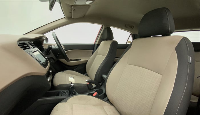 2017 Hyundai Elite i20 ASTA 1.2, Petrol, Manual, 61,766 km, Right Side Front Door Cabin