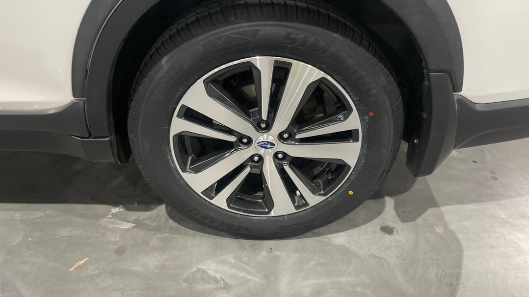 2019 Subaru Outback 2.5i Premium AWD, Automatic, 116915 km, Left Rear Wheel