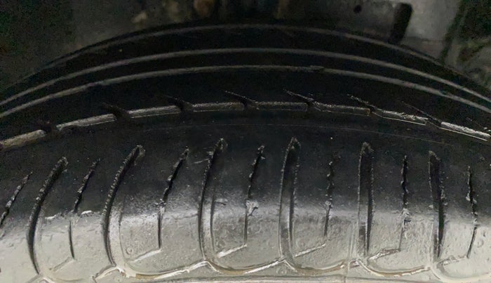 2019 Ford Ecosport TITANIUM 1.5L DIESEL, Diesel, Manual, 66,055 km, Right Front Tyre Tread