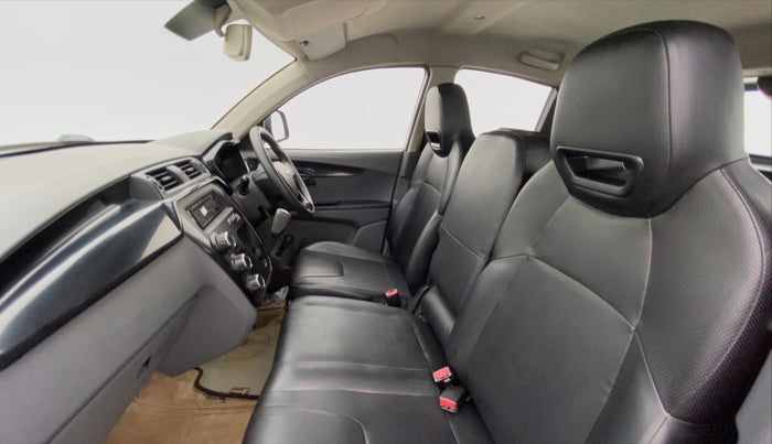 2018 Mahindra KUV 100 NXT K2+6 STR, Petrol, Manual, 68,978 km, Right Side Front Door Cabin