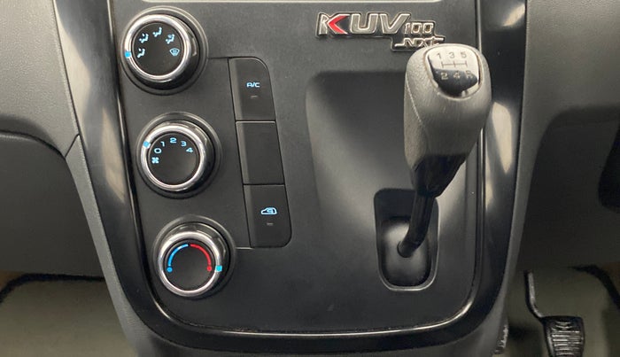 2018 Mahindra KUV 100 NXT K2+6 STR, Petrol, Manual, 68,978 km, Gear Lever