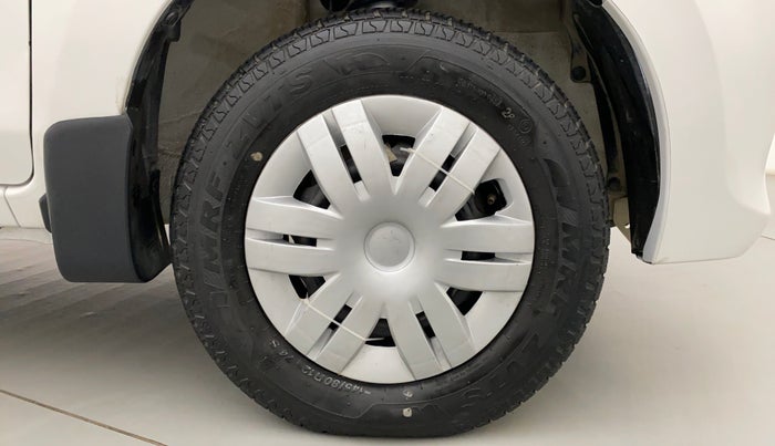 2017 Maruti Alto 800 LXI, Petrol, Manual, 37,837 km, Right Front Tyre