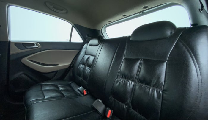 2019 Hyundai Elite i20 1.2 MAGNA PLUS VTVT, Petrol, Manual, 97,453 km, Right Side Rear Door Cabin