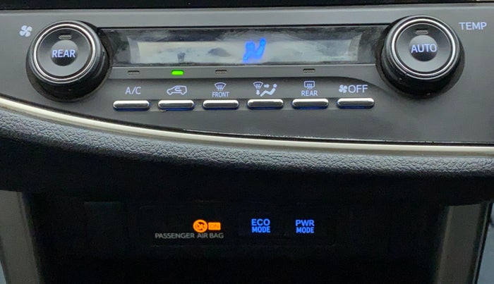 2017 Toyota Innova Crysta 2.4 VX 8 STR, Diesel, Manual, 94,714 km, Automatic Climate Control