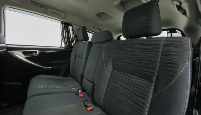 2017 Toyota Innova Crysta 2.4 VX 8 STR, Diesel, Manual, 94,714 km, Right Side Rear Door Cabin