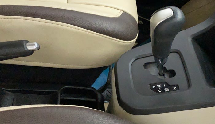 2019 Maruti New Wagon-R VXI 1.0 AMT, Petrol, Automatic, 32,605 km, Gear Lever