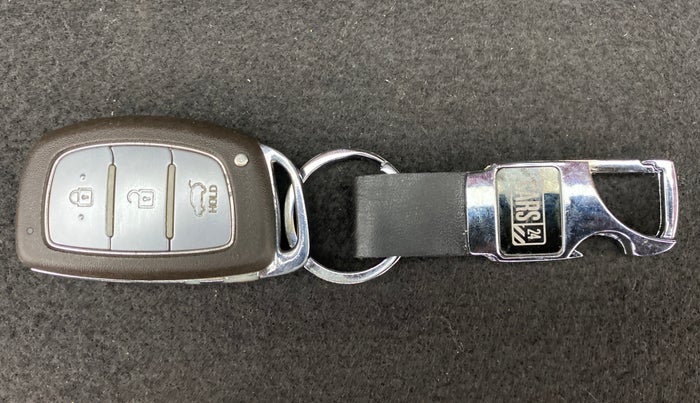 2017 Hyundai Elite i20 ASTA 1.2 (O), Petrol, Manual, 59,703 km, Key Close Up