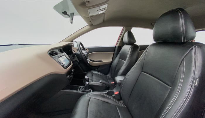 2017 Hyundai Elite i20 ASTA 1.2 (O), Petrol, Manual, 59,703 km, Right Side Front Door Cabin