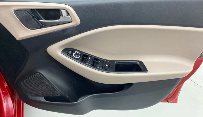 2017 Hyundai Elite i20 ASTA 1.2 (O), Petrol, Manual, 59,703 km, Driver Side Door Panels Control