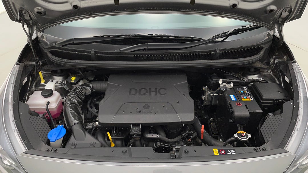 Open Bonnet (Engine)