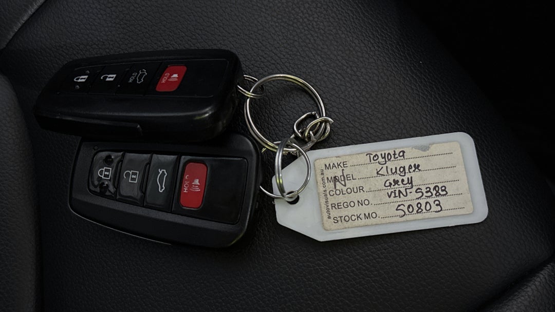 2022 Toyota Kluger Gxl Hybrid AWD, Automatic, 34771 km, Key Close-up