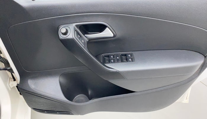 2017 Volkswagen Ameo COMFORTLINE 1.2L, Petrol, Manual, 95,657 km, Driver Side Door Panels Control