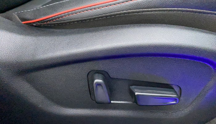 2021 Hyundai Creta SX (O) 1.4 TURBO DCT, Petrol, Automatic, 26,645 km, Driver Side Adjustment Panel