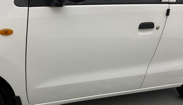 2012 Maruti Wagon R 1.0 LXI, CNG, Manual, 92,640 km, Front passenger door - Paint has faded