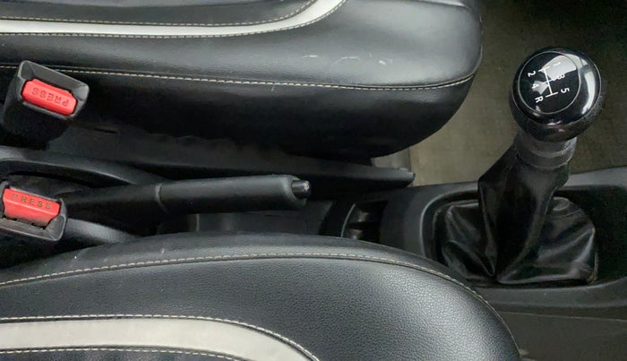 2012 Maruti Wagon R 1.0 LXI, CNG, Manual, 92,640 km, Gear Lever