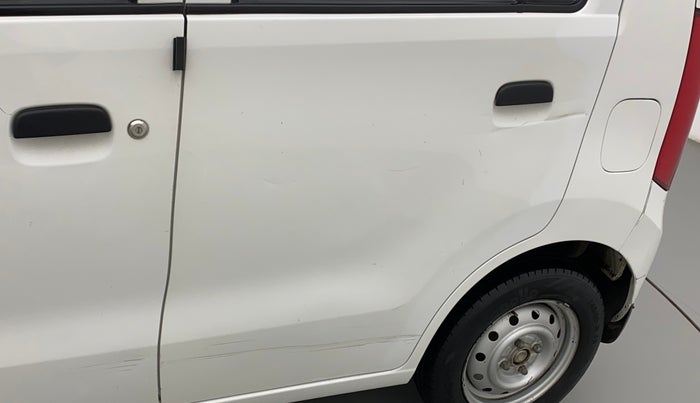 2012 Maruti Wagon R 1.0 LXI, CNG, Manual, 92,640 km, Rear left door - Slightly dented