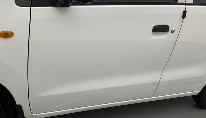 2012 Maruti Wagon R 1.0 LXI, CNG, Manual, 92,640 km, Front passenger door - Minor scratches