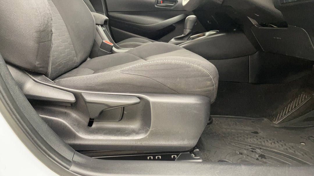 2019 Toyota Corolla Ascent Sport Hybrid, Automatic, 108326 km, Drivers Side Adjustment Panel