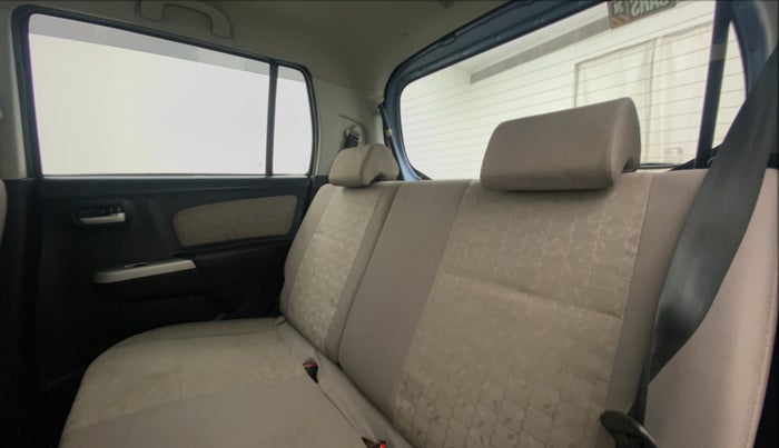 2015 Maruti Wagon R 1.0 VXI, Petrol, Manual, 40,296 km, Right Side Rear Door Cabin