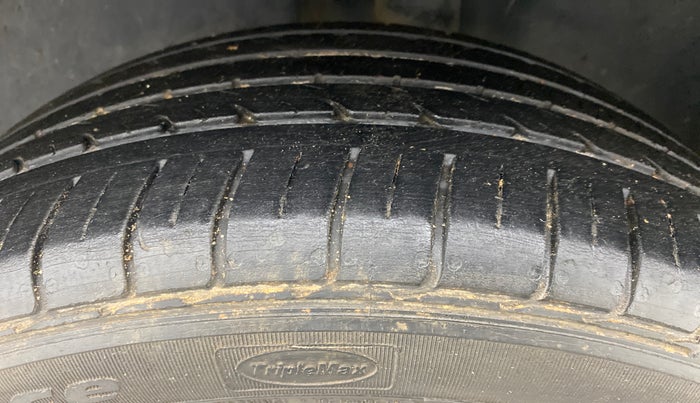 2018 Volkswagen Ameo HIGHLINE PLUS 1.0, Petrol, Manual, 19,485 km, Left Rear Tyre Tread