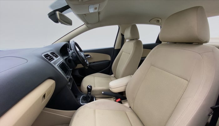2018 Volkswagen Ameo HIGHLINE PLUS 1.0, Petrol, Manual, 19,485 km, Right Side Front Door Cabin