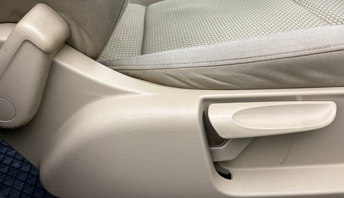 2018 Volkswagen Ameo HIGHLINE PLUS 1.0, Petrol, Manual, 19,485 km, Driver Side Adjustment Panel