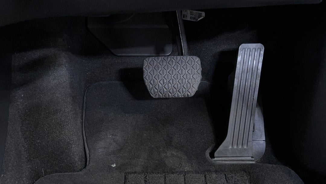 2023 Mazda CX-5 G20 Maxx (FWD), Automatic, 38801 km, Pedals and Footmat