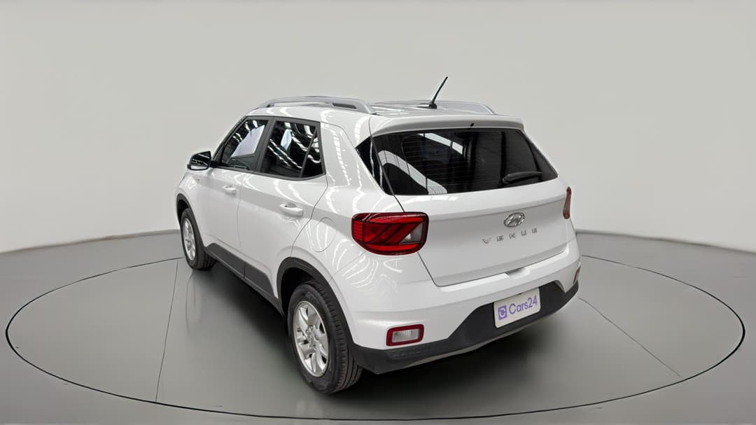 2025 Hyundai Venue Venue, Manual, 60732 km, Left Back Diagonal (45- Degree) View