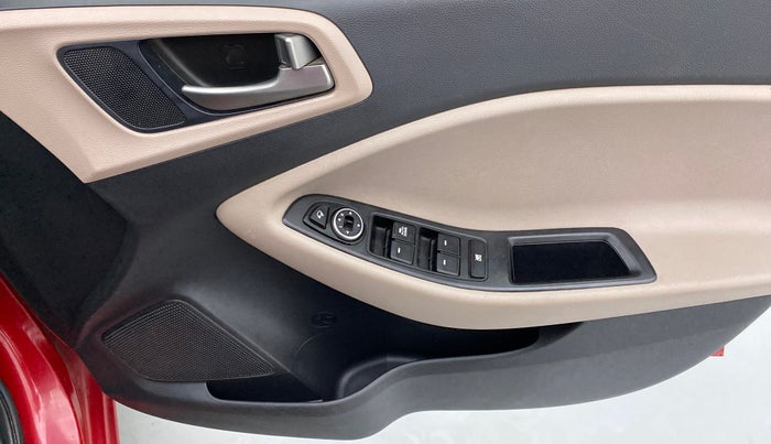 2016 Hyundai Elite i20 SPORTZ 1.2, Petrol, Manual, 33,003 km, Driver Side Door Panels Control
