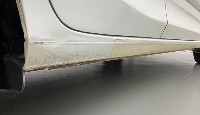 2018 Honda Amaze 1.2L I-VTEC S, Petrol, Manual, 15,869 km, Right running board - Paint has minor damage