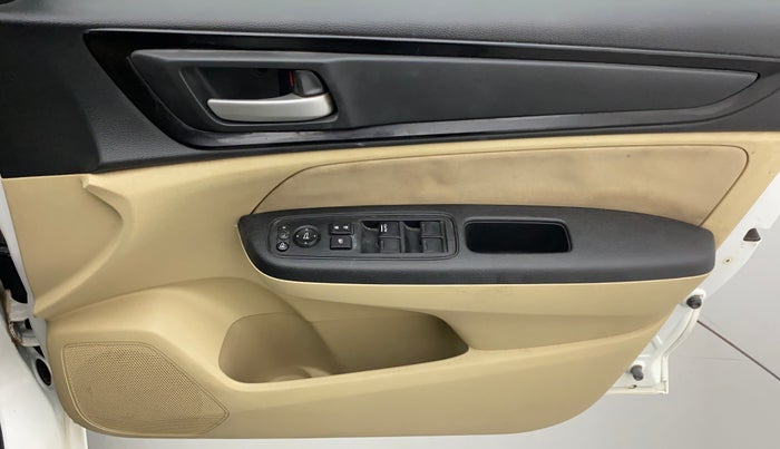 2018 Honda Amaze 1.2L I-VTEC S, Petrol, Manual, 15,869 km, Driver Side Door Panels Control
