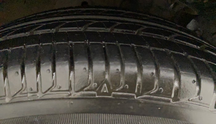 2015 Honda Jazz 1.2L I-VTEC S, CNG, Manual, 42,332 km, Left Rear Tyre Tread