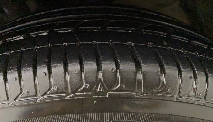 2015 Honda Jazz 1.2L I-VTEC S, CNG, Manual, 42,332 km, Left Front Tyre Tread