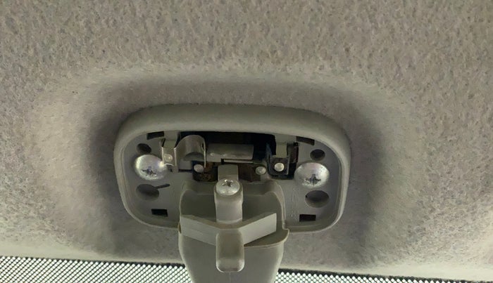 2017 Maruti Alto 800 LXI CNG, CNG, Manual, 68,031 km, Ceiling - Roof light minor damage