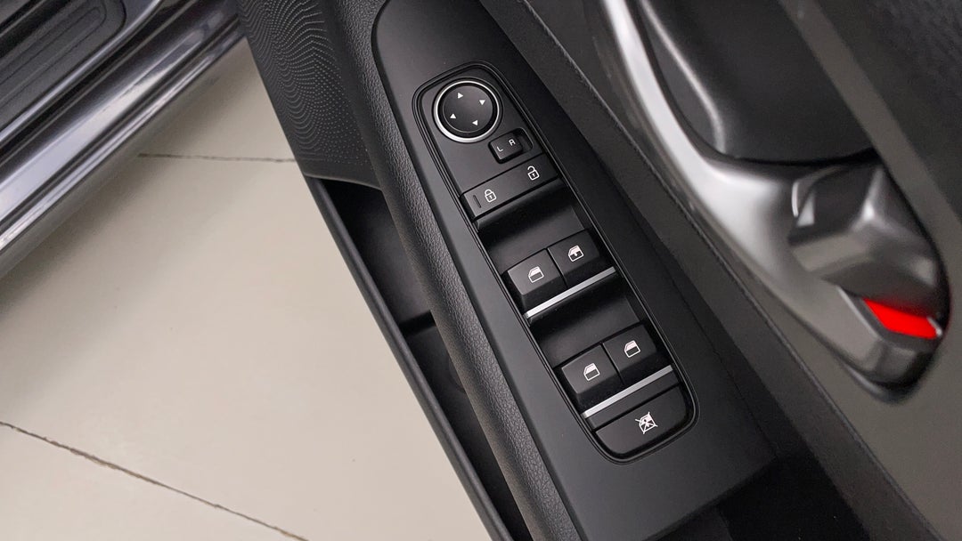 2021 Kia Cerato S, Automatic, 66635 km, Drivers Side Door Panel Controls