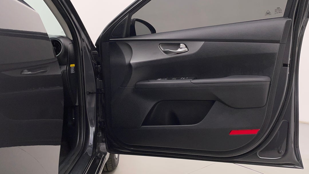 2021 Kia Cerato S, Automatic, 66635 km, Speaker View