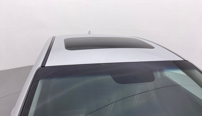 2018 Hyundai New Elantra 2.0 SX(O) AT PETROL, Petrol, Automatic, 44,123 km, Roof